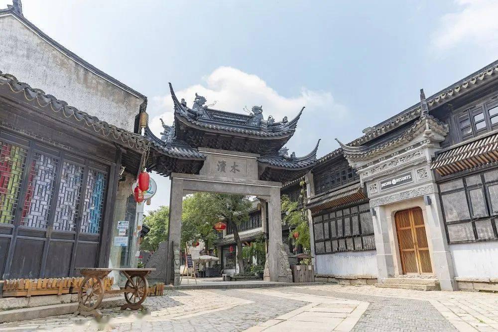 彩丽公主日常装扮